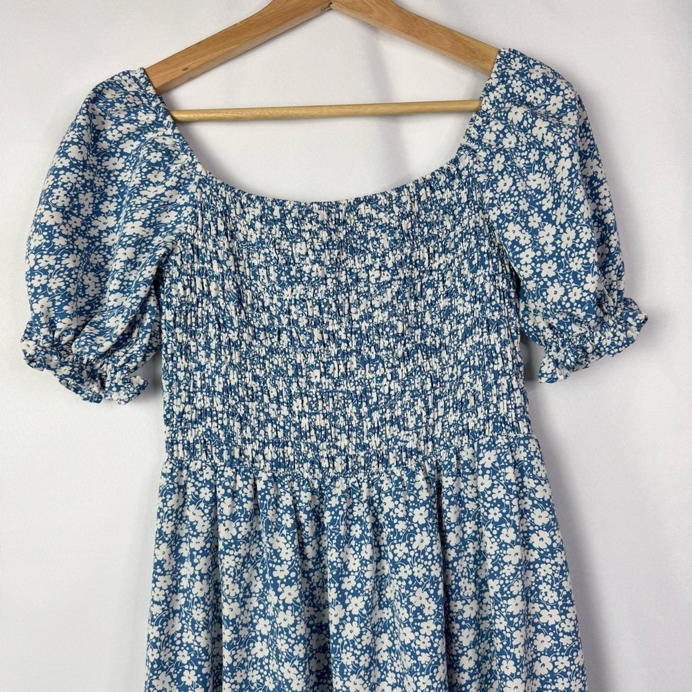 Boutique Maternity Light Blue & White Floral Short Sleeve Smocked Midi Dress M - Picture 5 of 5